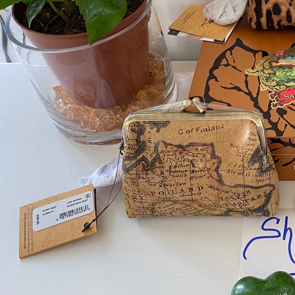 Patricia Nash Handbags - Patricia Nash European Map Borse NWT. GREAT GIFT